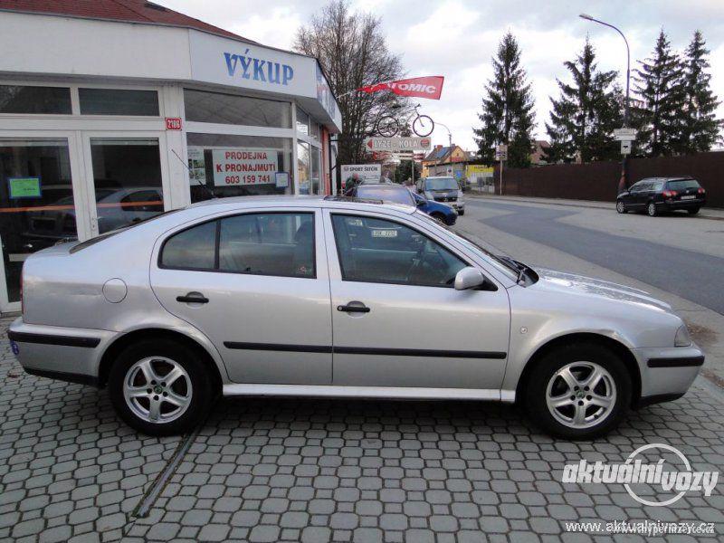 Škoda Octavia 1.6, benzín, rok 1999, el. okna, STK, centrál, klima - foto 8