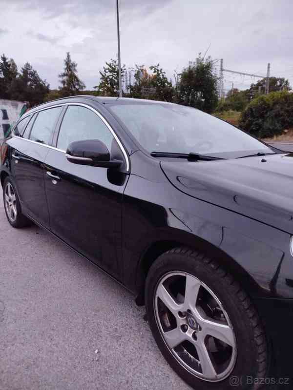 Volvo V60 2,0 2012r. Diesel - foto 4