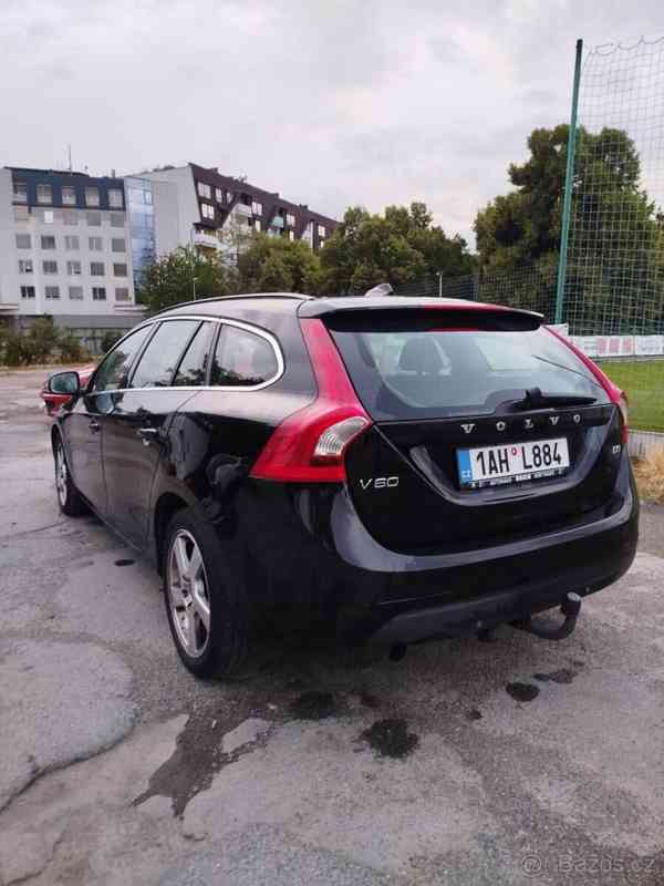 Volvo V60 2,0 2012r. Diesel - foto 11