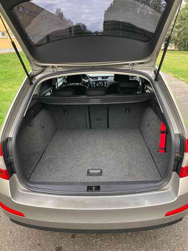 Škoda Octavia 2,0   TDI 110KW DSG - foto 8