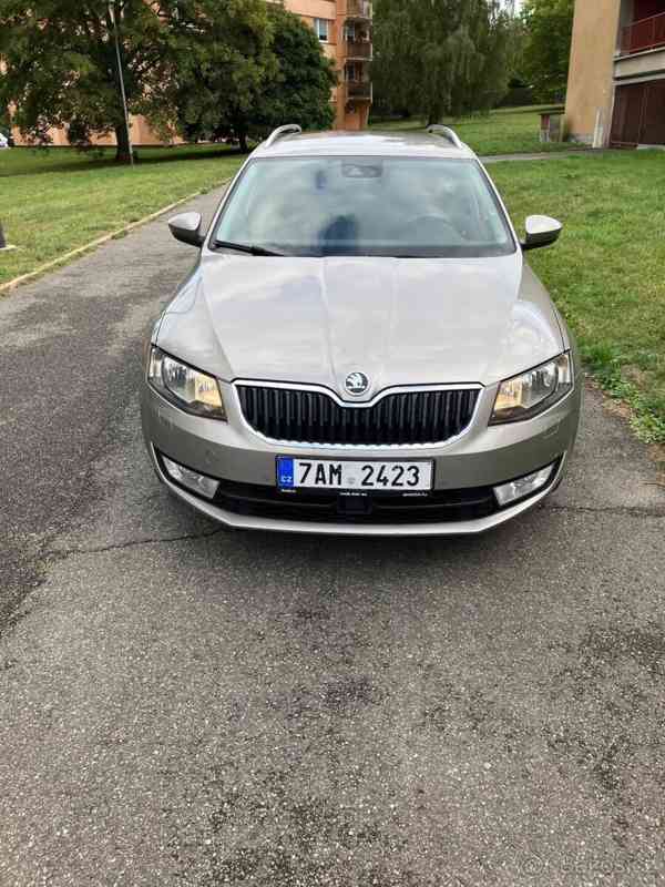 Škoda Octavia 2,0   TDI 110KW DSG - foto 14