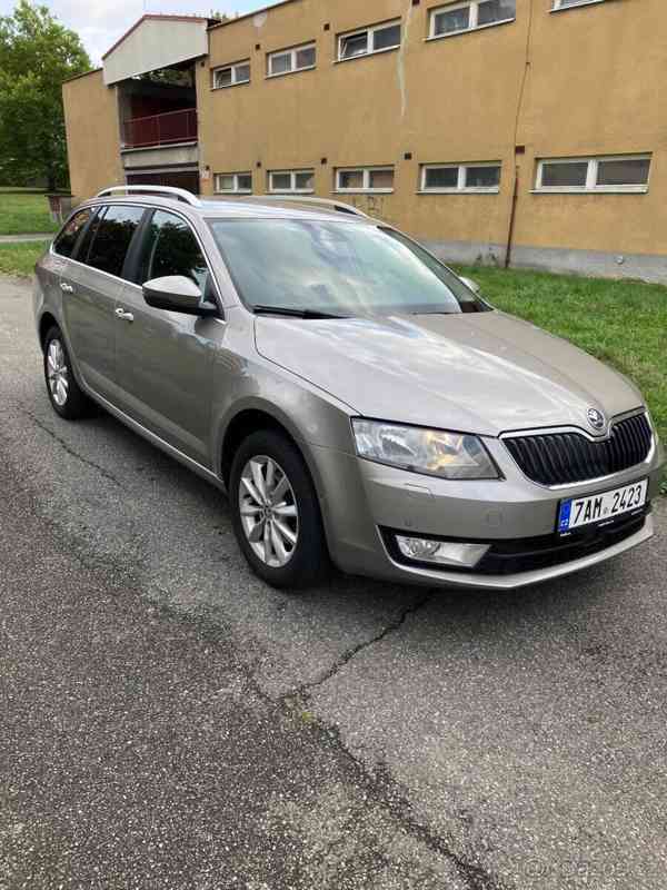 Škoda Octavia 2,0   TDI 110KW DSG - foto 15