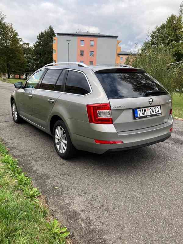 Škoda Octavia 2,0   TDI 110KW DSG - foto 9