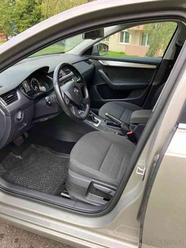 Škoda Octavia 2,0   TDI 110KW DSG - foto 12