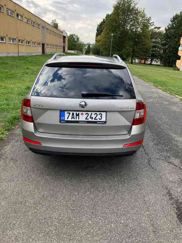 Škoda Octavia 2,0   TDI 110KW DSG - foto 13