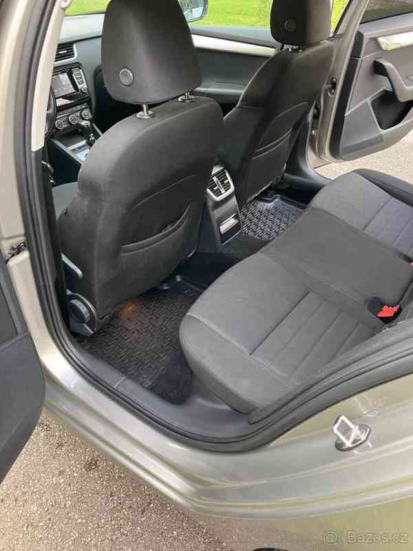 Škoda Octavia 2,0   TDI 110KW DSG - foto 3