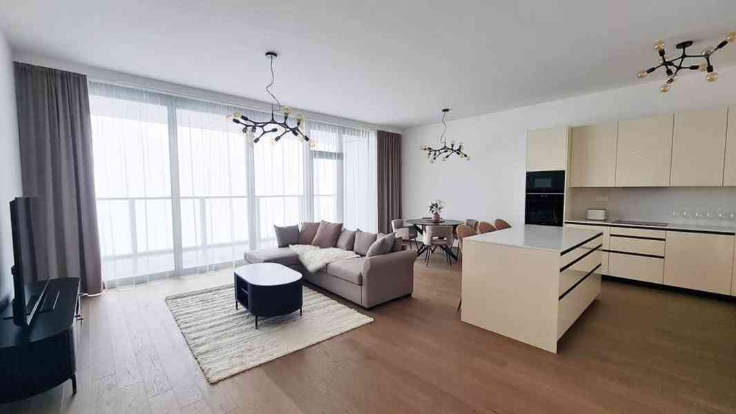 NADSTANDARDNÍ PRONÁJEM 3+KK S TERASOU A LODŽIEMI, PRAHA 4 - foto 11