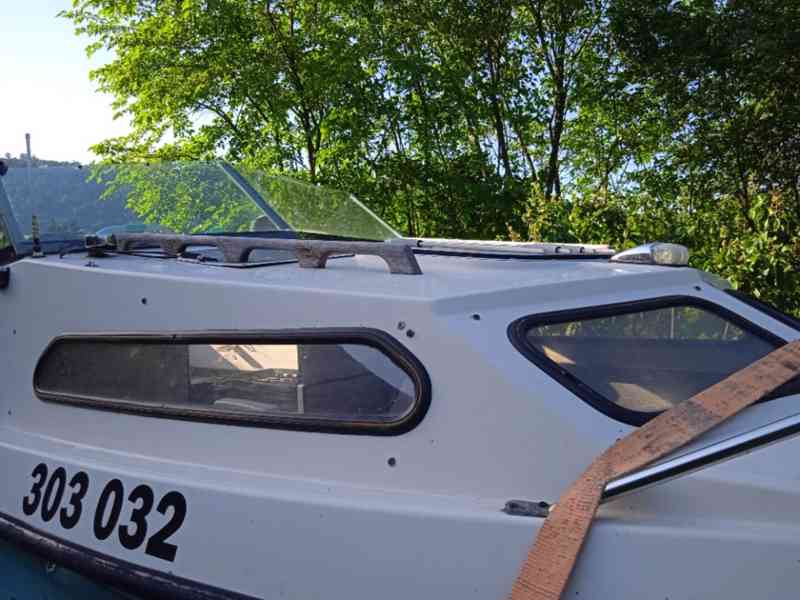 kajutová loď Shetland 570 motor Johnson 50 - foto 28