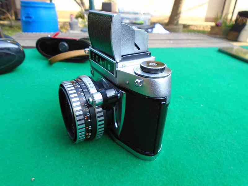 Retro foto foťák fotoaparát Exa 1a + Tessar 2.8/50 Zeiss top - foto 5
