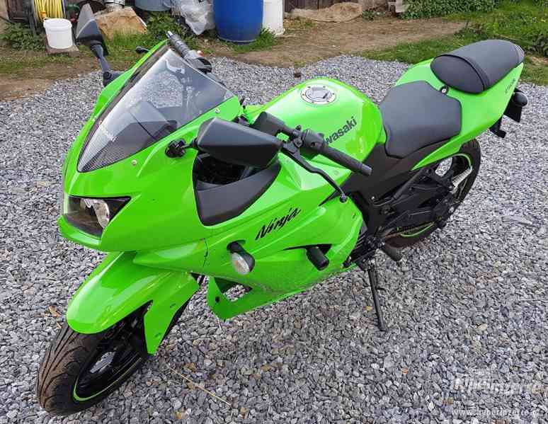Prodám Kawasaki Ninja 250R - foto 3