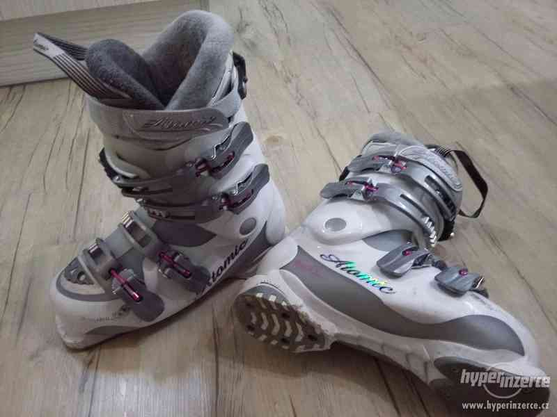 Dámské lyžařské boty ATOMIC,vel. 24,5-25,bílé, pouzite - foto 1