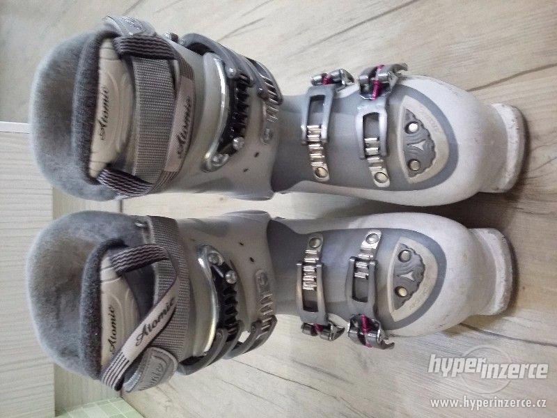 Dámské lyžařské boty ATOMIC,vel. 24,5-25,bílé, pouzite - foto 3