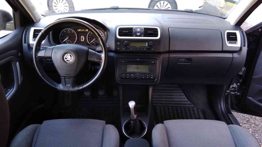 ŠKODA Fabia Combi 1,6i 16V SPORT - foto 18