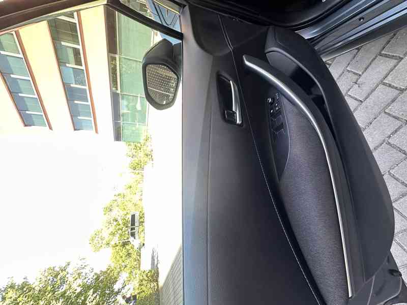 Toyota Corolla - foto 15