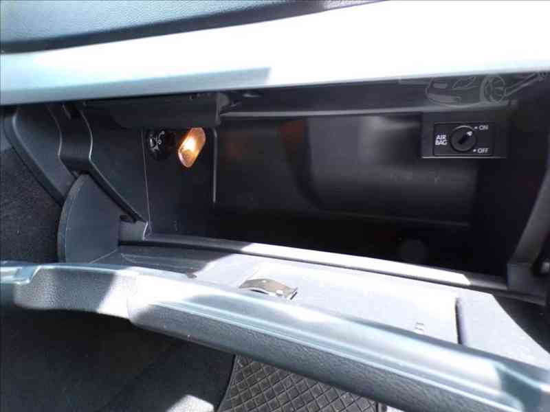 Škoda Octavia 2,0 TDI RS 125 KW - foto 14
