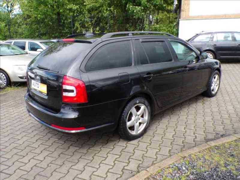 Škoda Octavia 2,0 TDI RS 125 KW - foto 3