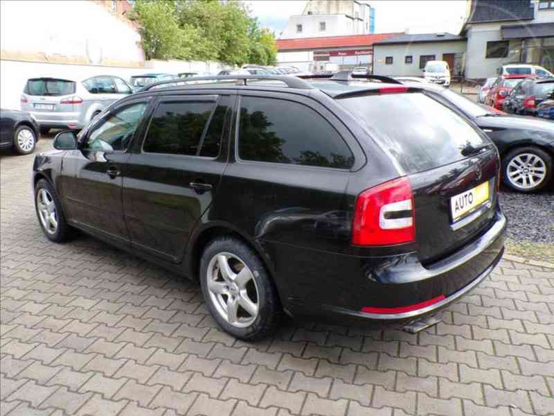 Škoda Octavia 2,0 TDI RS 125 KW - foto 4