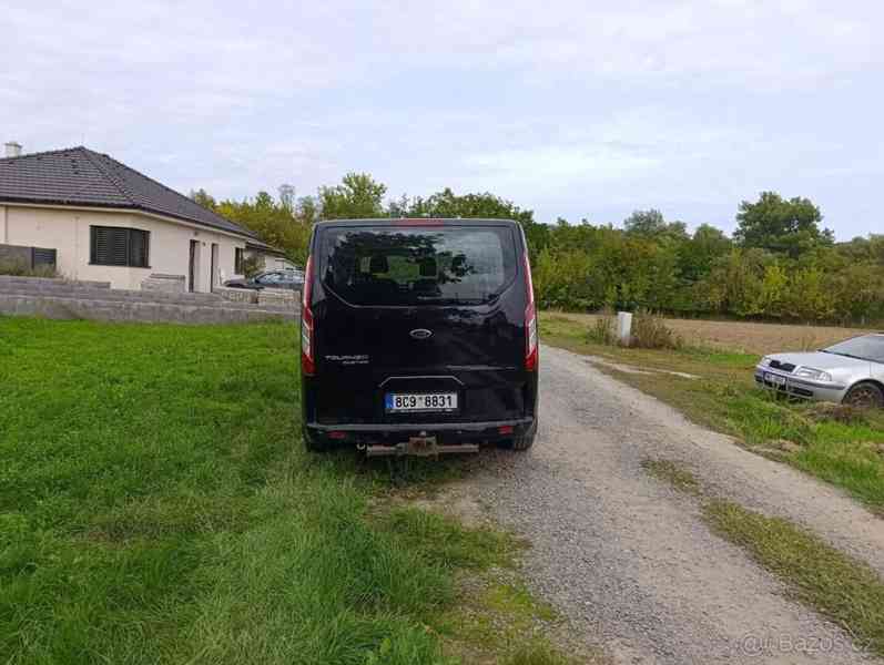 Ford Tourneo Custom 2,0   TDCi - foto 3