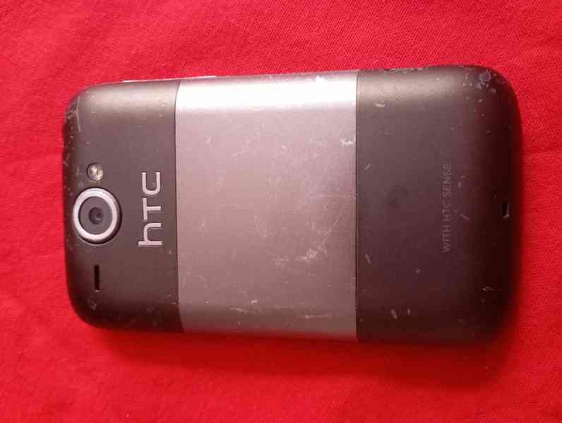 Mobilní telefon HTC Wildfire - foto 4