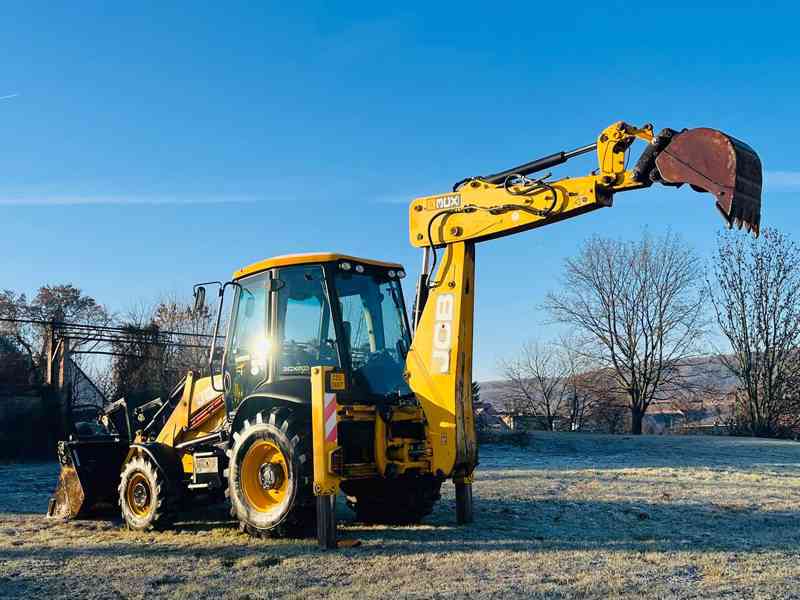 Traktorbagr JCB 3CX (Možnost leasingu) - foto 3