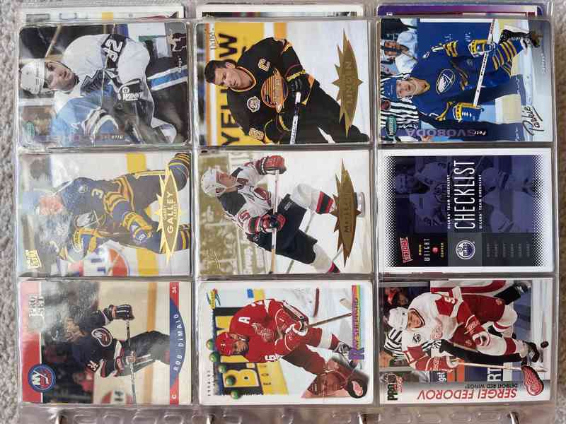 700 hokejových kartiček 1990-1998 - foto 1