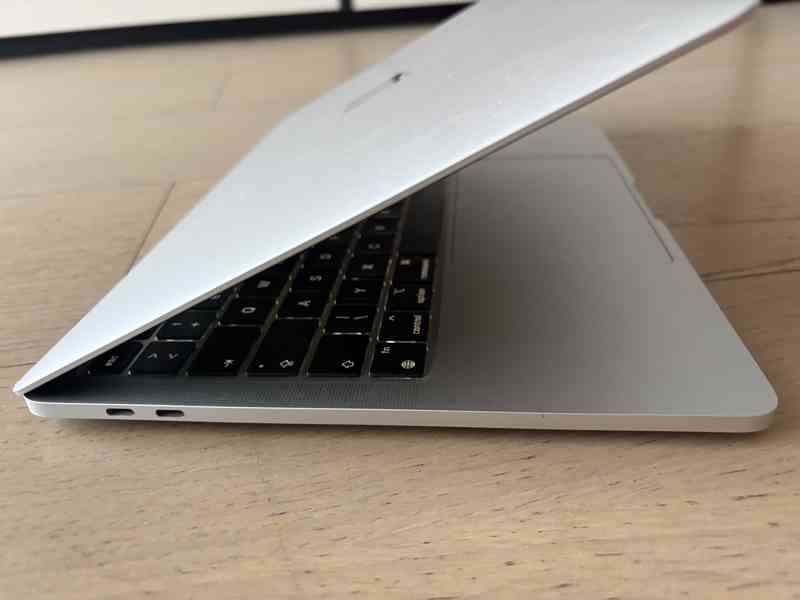 13" Apple Macbook Pro TouchBar M1 8GB/SSD 256GB - jako nový - foto 4