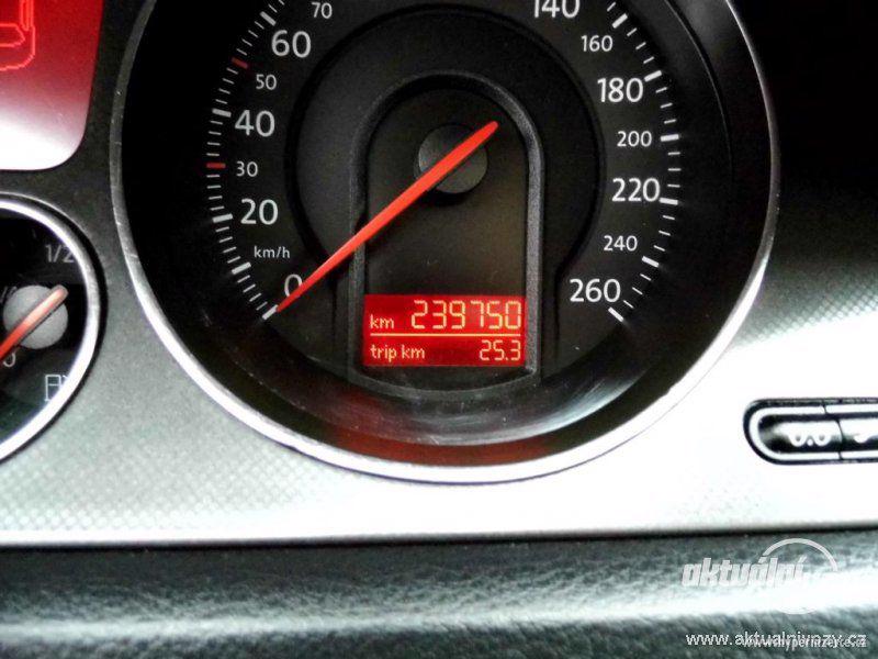 Volkswagen Passat 2.0, nafta, r.v. 2007, navigace - foto 3