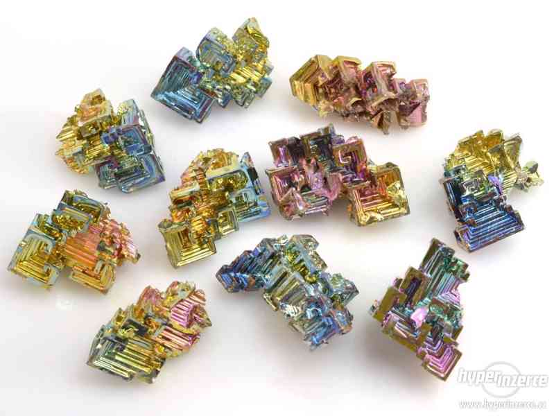 Duhové krystaly bismutu - foto 2