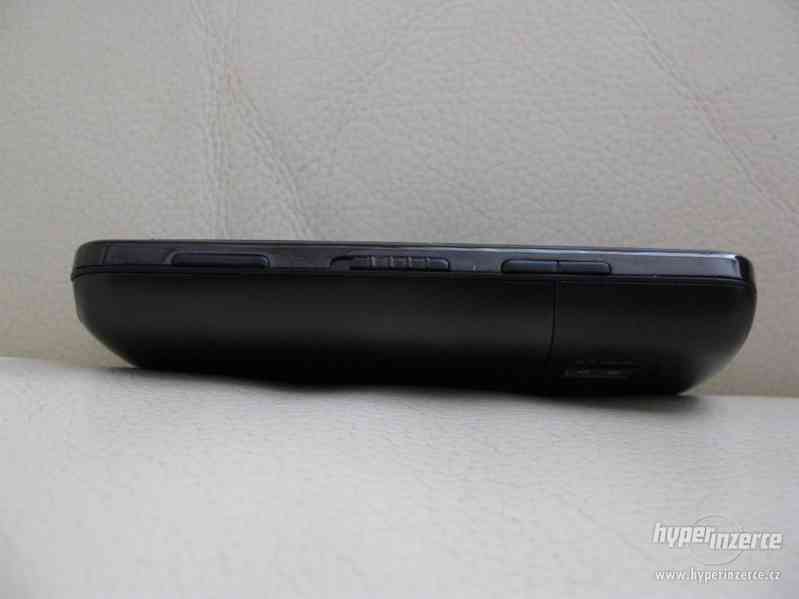 Nokia C6-01 - dotykový telefon z r.2011 v TOP stavu - foto 5