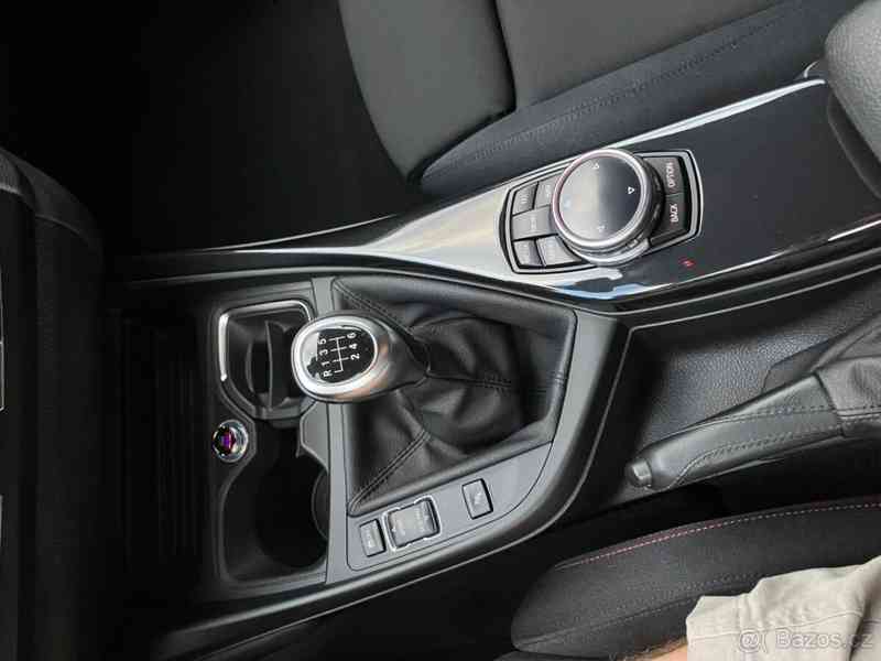 BMW Řada 1 2,0   F20 r.v. 2014, manuál, Sport L - foto 17