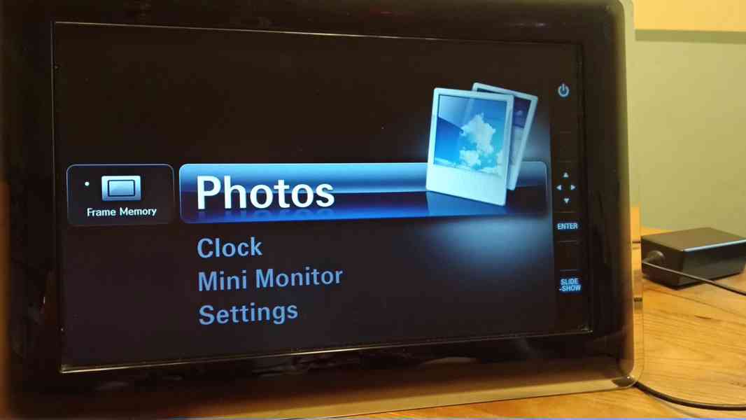 digitální fotorámeček Samsung SPF-107H - foto 3