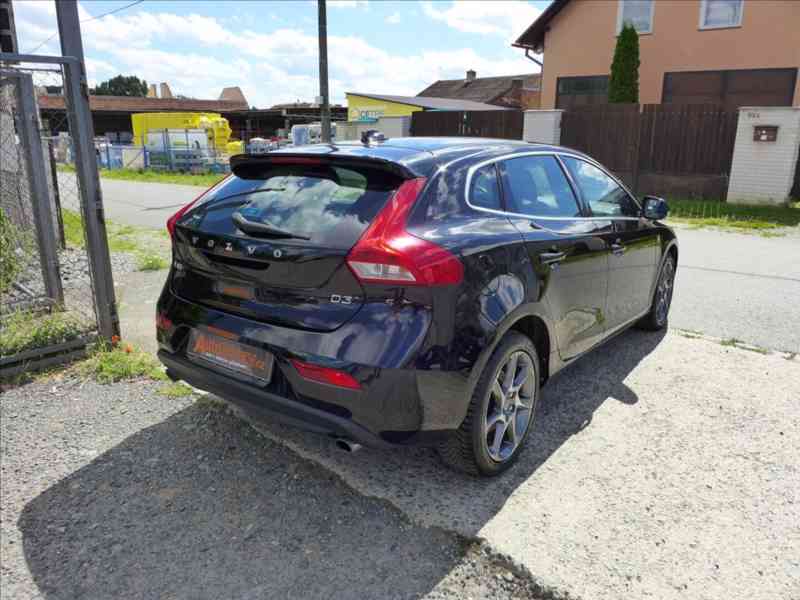 Volvo V40 2,0 D3 110KW OCEAN RACE - foto 3