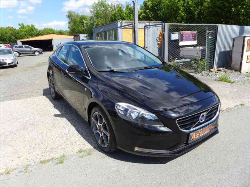 Volvo V40 2,0 D3 110KW OCEAN RACE - foto 2