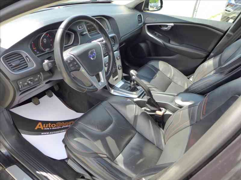 Volvo V40 2,0 D3 110KW OCEAN RACE - foto 5