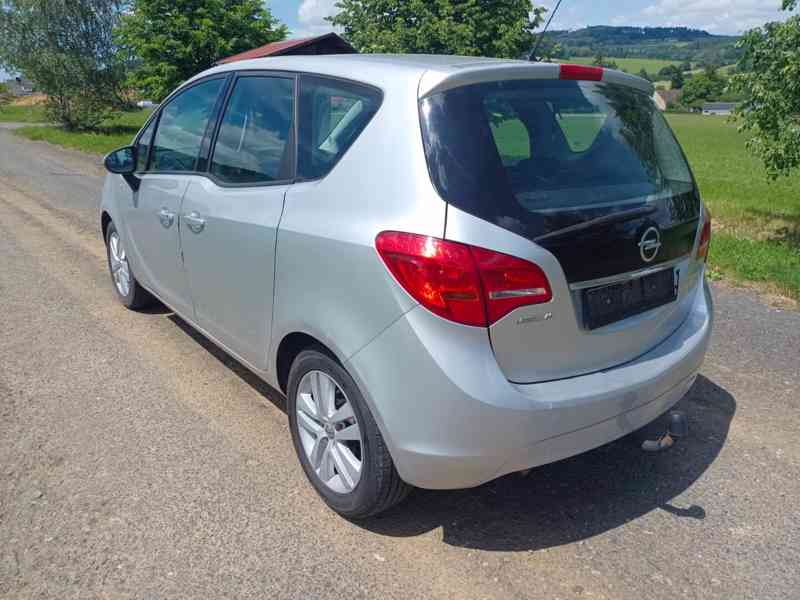 Opel Meriva 1.4 88Kw RV.2011 TAŽNÉ - NOVÁ STK - foto 2