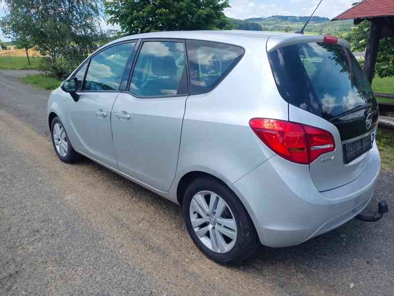 Opel Meriva 1.4 88Kw RV.2011 TAŽNÉ - NOVÁ STK - foto 12