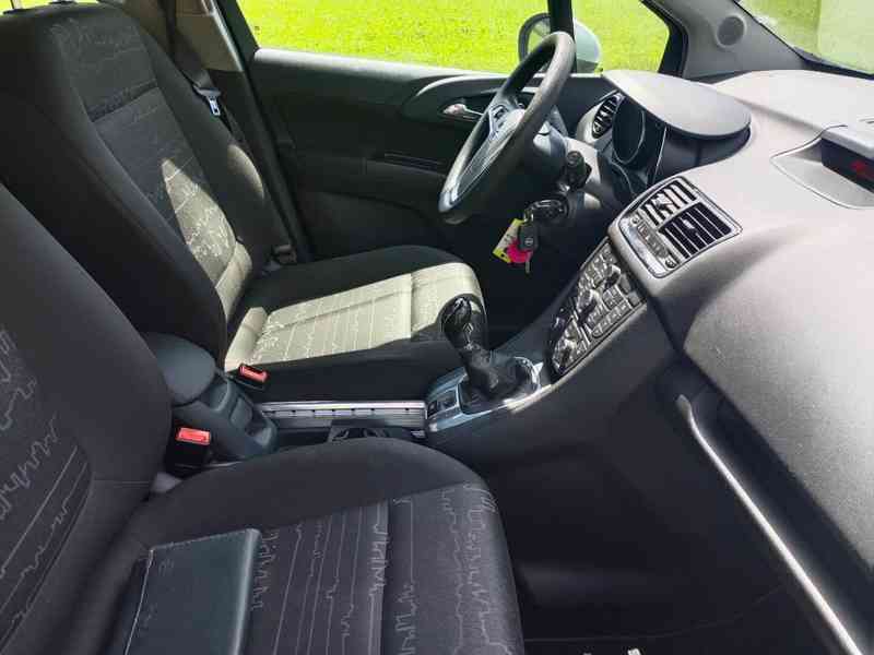 Opel Meriva 1.4 88Kw RV.2011 TAŽNÉ - NOVÁ STK - foto 8
