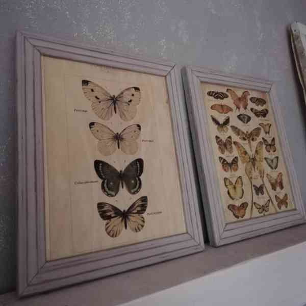 Vintage obrázky v drevenom ráme s patinou / Motýle / sada - foto 1