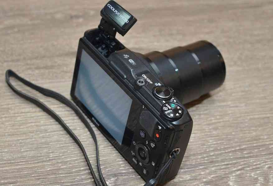 Nikon CoolPix S9700 *30xOp.ZOOM*Full HDV*WI-Fi*GPS - foto 7