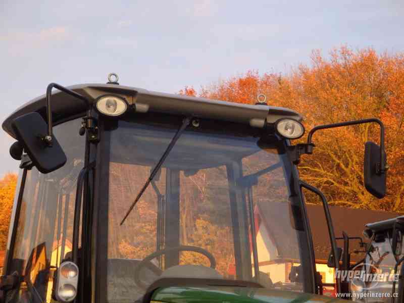 Traktor CHERY (ZOOMLION) CR 304 s kabinou na SPZ - foto 3