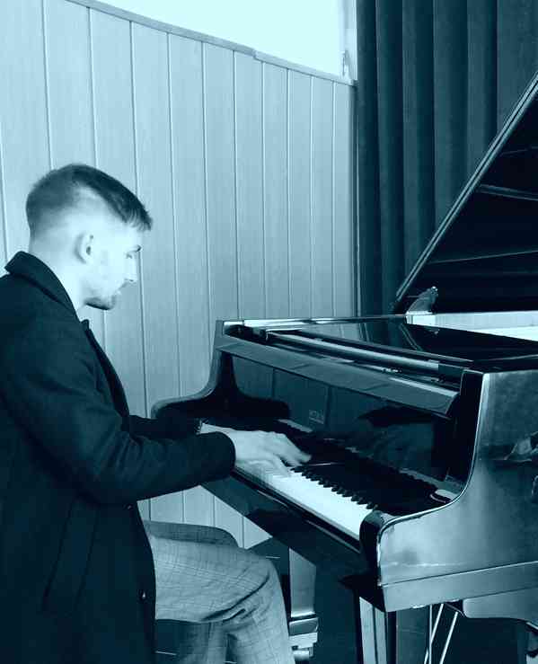 ucitel klaviru, ukulele, gitary - foto 2