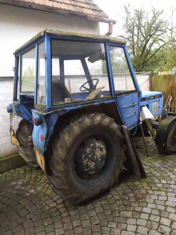 Traktor Zetor 6711 s motorem 6901 - foto 1