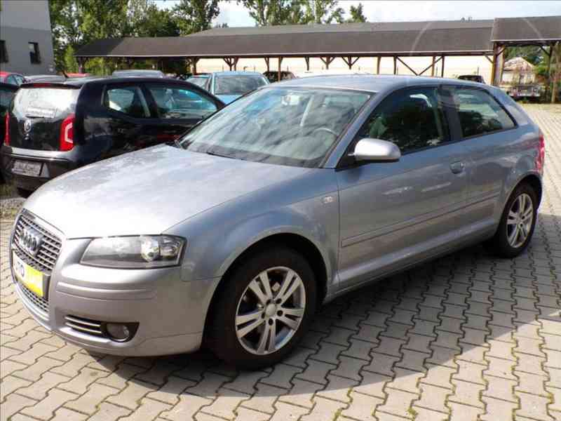 Audi A3 1,6 i KLIMATIZACE - foto 2