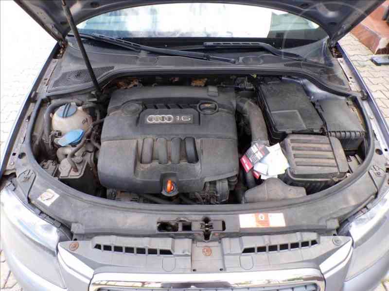 Audi A3 1,6 i KLIMATIZACE - foto 15