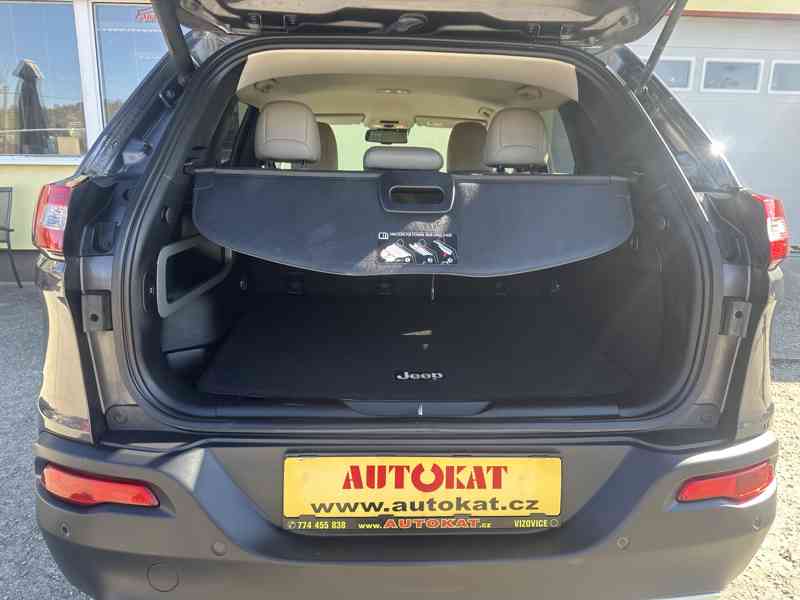 Jeep Cherokee 2.2 CRD 4x4/147kW/Automat/1MAJ - foto 15