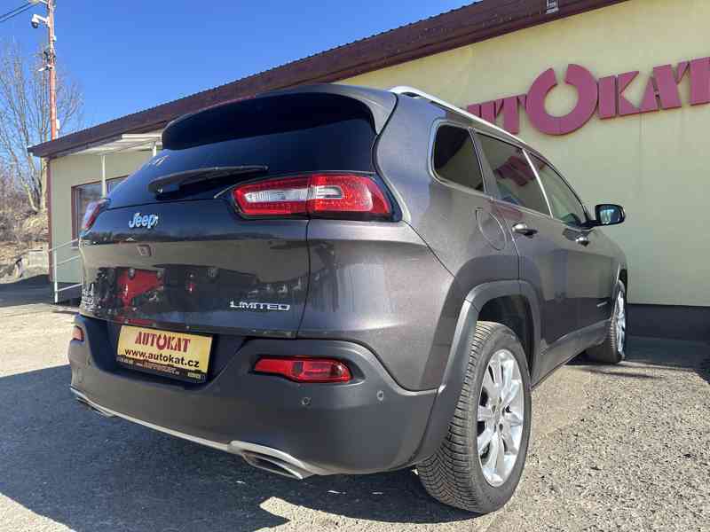 Jeep Cherokee 2.2 CRD 4x4/147kW/Automat/1MAJ - foto 3