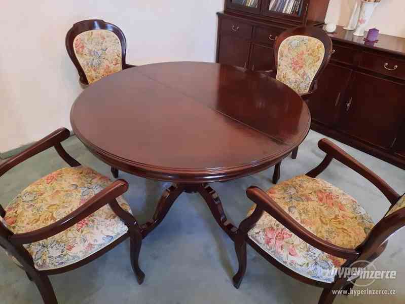 Prodám repliku secesního jídelního stolu + 4 židle - foto 3