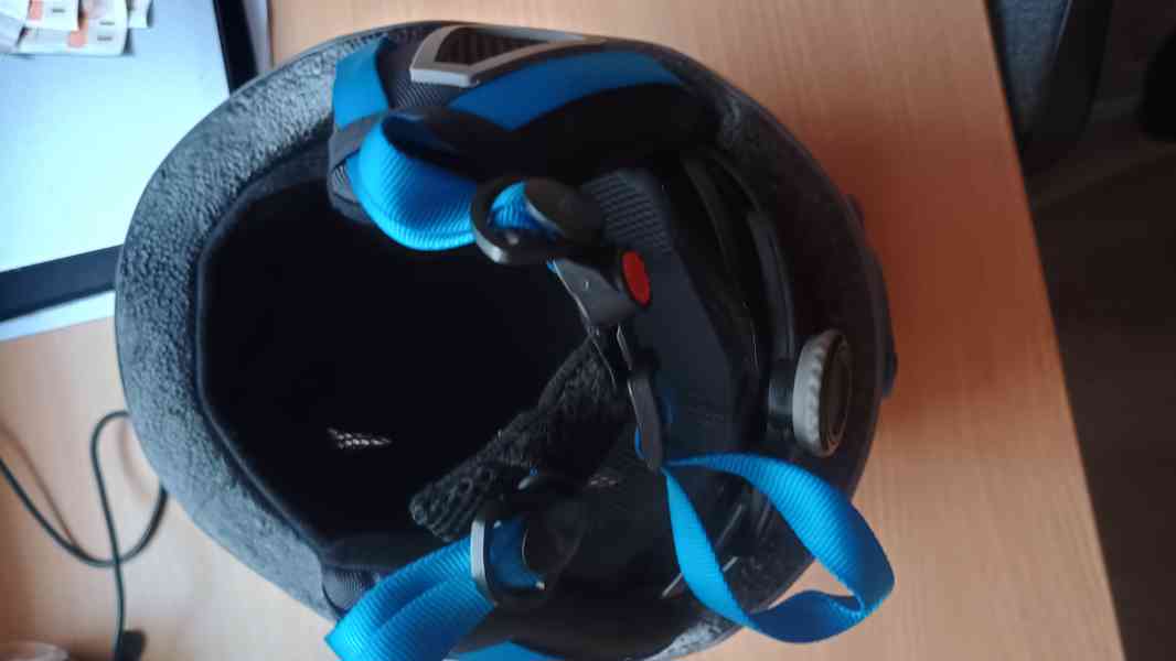 Lyžařská helma, přilba chlapecká  - foto 2