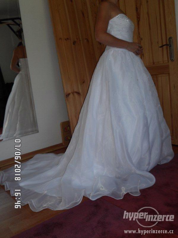 Bílé svatební šaty vel.38-42 - foto 1