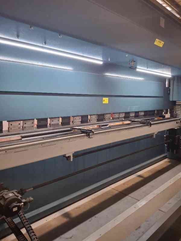 Použitý ohraňovací lis DURMA AD-R 60220, r. v. 2021 - foto 6